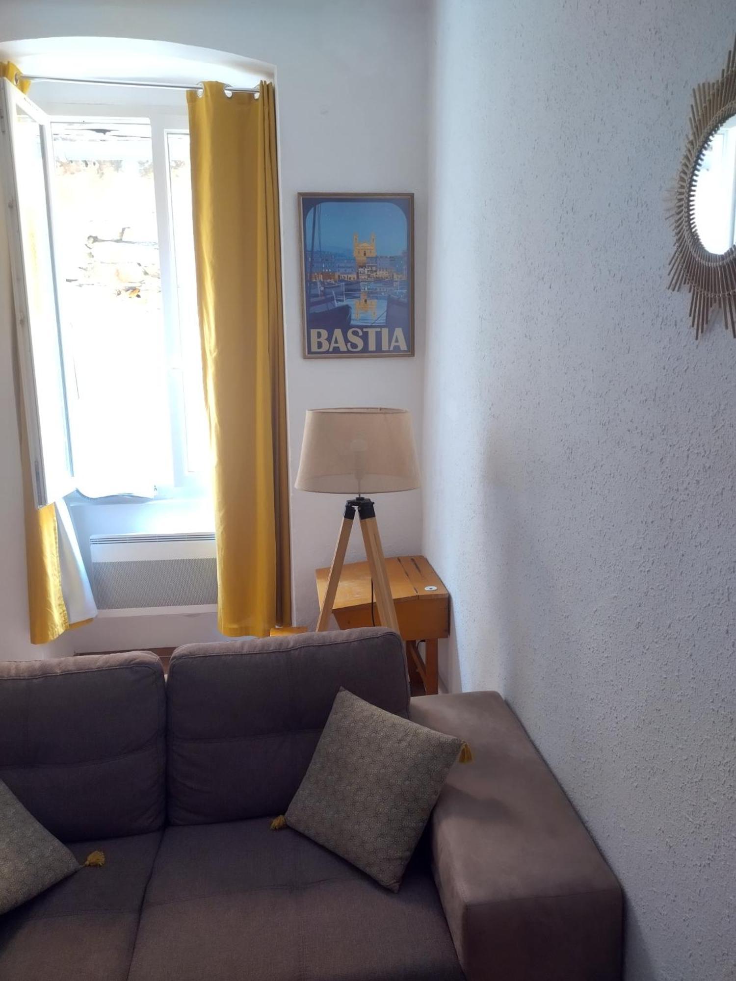 Appartement Meuble En Plein Centre De Bastia Bastia  Ngoại thất bức ảnh